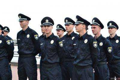 Более 6 тыс. полицейских обеспечивали порядок во время памятных мероприятий в Киеве