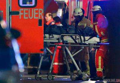 В Германии вооруженный водитель совершил наезд на прохожих, есть пострадавшие