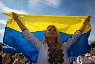 Украинцы хотят, чтобы 8 марта осталось государственным праздником.Видео