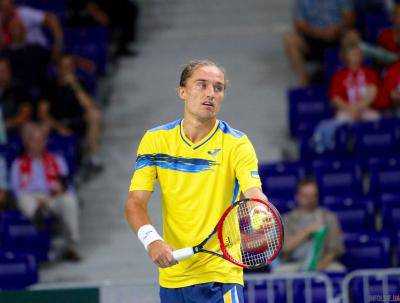 Из-за травмы с теннисного турнира снялся украинец А.Долгополов