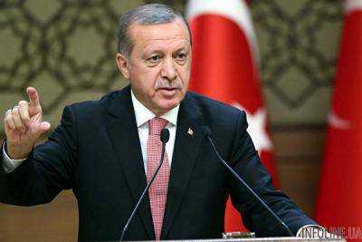 Президент Турции Реджеп Тайип Эрдоган заявил, что Нидерланды действуют как "банановая республика"