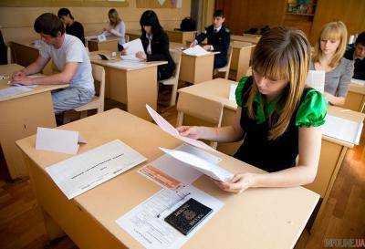 Большинство украинский не считают, что высшее образование дает перспективу хорошей работы