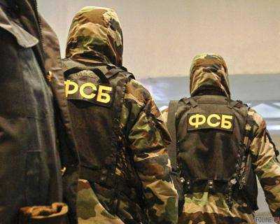 Сотрудники ФСБ задержали крымских правозащитников возле пункта "Каланчак"