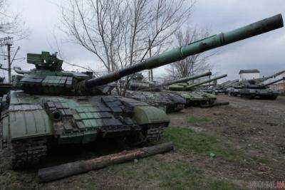 На территории Донбасса находится около 470 российских танков
