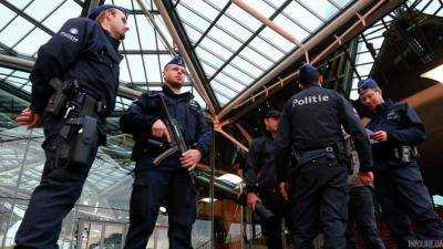 Во Франции нападение на парижский аэропорт полиция расследует как теракт