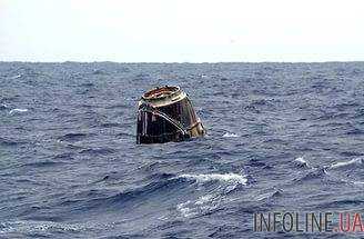 Космический корабль Dragon успешно приводнился в воды Тихого океана