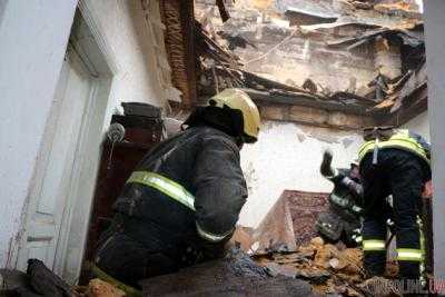 В Одессе ночью обрушилась часть жилого дома