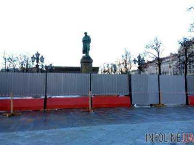 В Сети высмеяли реставрацию памятника Пушкину в Москве