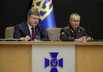 Комментируя приговор генерал-майора В.Назарова президент предложил восстановить военный суд