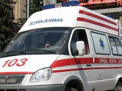 На Запорожье медсестру скорой помощи побил пьяный пациент