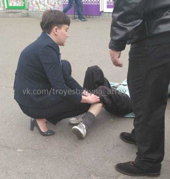 В Киеве автомобиль Савченко сбил женщину. Подробности и фото происшествия