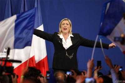 Французские масоны выступили против Марин Ле Пен