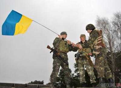 С начала суток в зоне АТО ранили четырех украинских военных - штаб