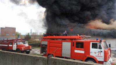 У завода под Киевом произошел пожар