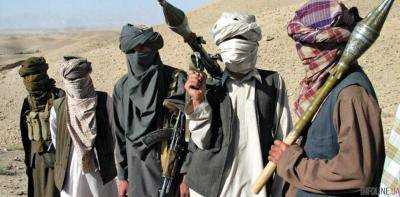 Талибы напали на афганскую военную базу и убили 70 человек