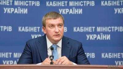 П.Петренко надеется, что ВР после праздников примет закон об отмене советских актов
