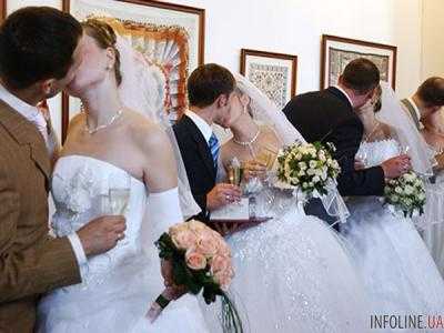 На этой неделе в Киеве женится рекордное количество пар