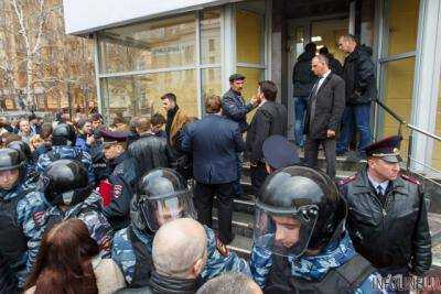 Полиция Москвы начала проверку по факту нападения на А.Навального