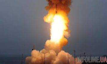В США второй раз за неделю провели испытания баллистической ракеты