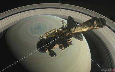 NASA опубликовало видео пролета зонда у верхних слоев атмосферы Сатурна.Видео