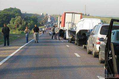 Из-за аварии на трассе "Киев - Чоп" образовалась большая пробка