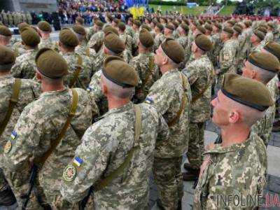 Военные президентского полка и бригады Генштаба ВСУ приняли присягу