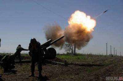 В течение суток, боевики 54 раза открывали огонь по позициям украинских защитников