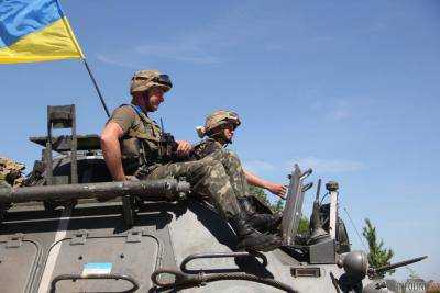 В зоне АТО за сутки ранили трех украинских военных