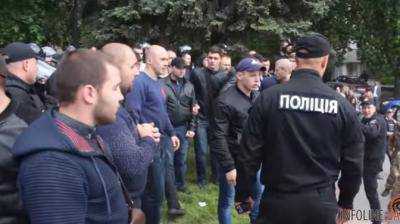 Луценко: "Титушек" в Днепре 9 мая организовал Оппоблок