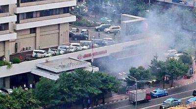 Два взрыва прогремели в Джакарте