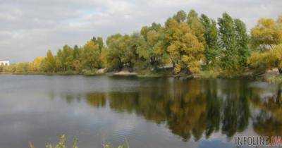 В Киеве нашли тело мужчины в озере Вигуровское