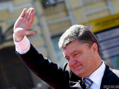 П.Порошенко в Киеве начал церемонию запуска "таймера безвиза"