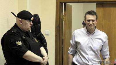 Задержанному А.Навальному грозит до месяца админареста