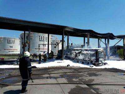 В результате взрыва на нефтебазе под Одессой пострадали два человека