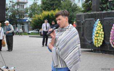 Савченко поговорила с голубями и назвала Ковель Крымом