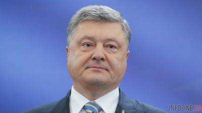 Порошенко надеется на повышение пенсий украинцам осенью