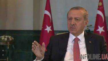 В Турции в годовщину путча Эрдоган пообещал ”осечь головы предателям”
