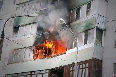 Подробности пожара в центре Киева: мужчина убил двух женщин, поджег квартиру и выпрыгнул с балкона