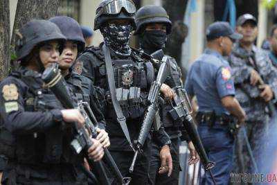 В Филиппинах во время нарко-рейда полиция убила 32 человека