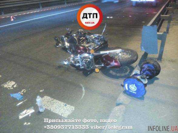 В результате ночного ДТП на выезде из Киева водителю мотоцикла оторвало стопу