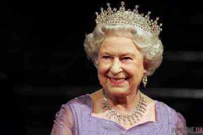 Елизавета II не будет отрекаться от престола в пользу принца Чарльза