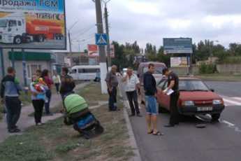 В Мелитополе сбили коляску с ребенком