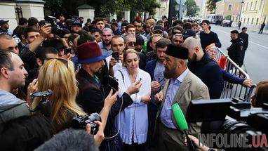 Сотни мусульман протестовали под посольством Мьянмы в Москве