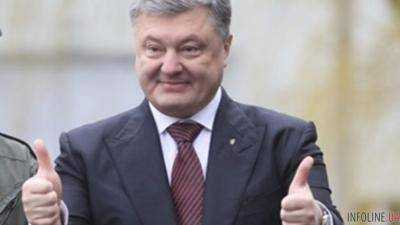 Президент Украины П.Порошенко получает миллион в месяц от собственного банка