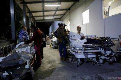 В Мексике врезультате землетрясения погибли, по меньшей мере, два человека - СМИ