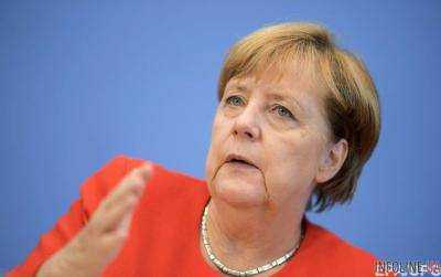Меркель провела параллель между ситуацией вокруг Крыма и разделением Германии