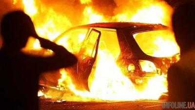 Водитель сжег собственный автомобиль, чтобы уничтожить доказательства смертельного наезда на мотоциклиста