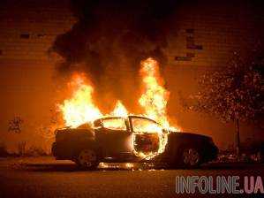 Ночью подожгли автомобиль директора Николаевского автовокзала