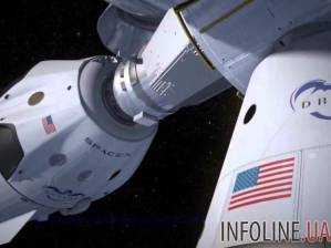 Космический грузовик Dragon компании SpaceX вернулся с МКС на Землю