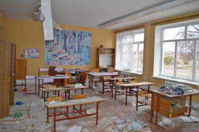На Донбассе обстреляли школу.Видео